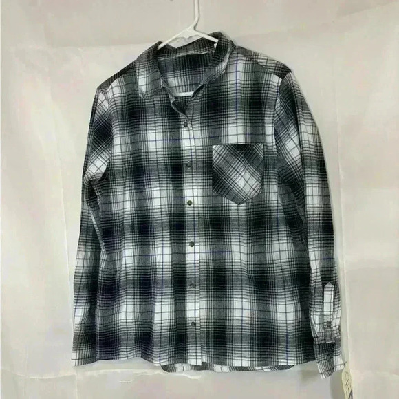 Other - New with tags, mens size large mountain and isles plaid button up shirt, #N483